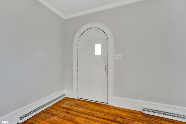 108 Irby Avenue, Laurens, SC 29360