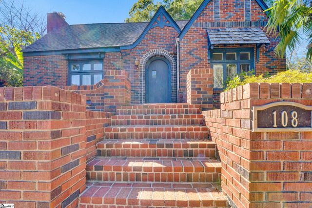 108 Irby Avenue, Laurens, SC 29360