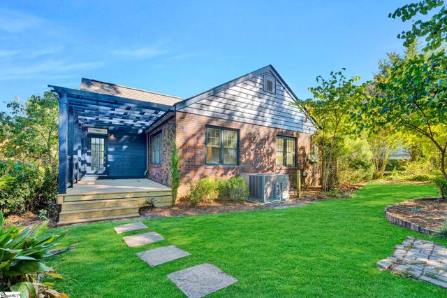 108 Irby Avenue, Laurens, SC 29360