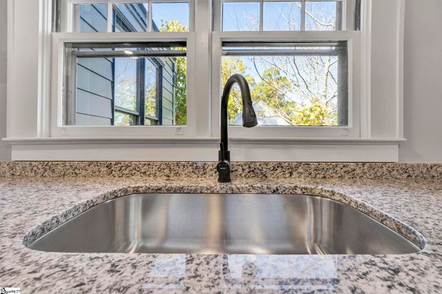 108 Irby Avenue, Laurens, SC 29360