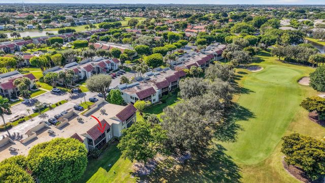5673 Fairway Park Drive 202, Boynton Beach, FL 33437