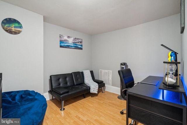 1124 CHRISTIAN ST, Philadelphia, PA 19147