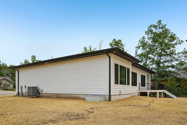 386 Oakbrook Drive, Wisconsin Dells, WI 53965