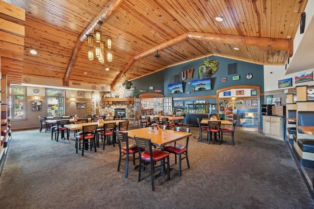 386 Oakbrook Drive, Wisconsin Dells, WI 53965