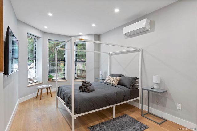 984 Lincoln Place, Brooklyn, NY 11213