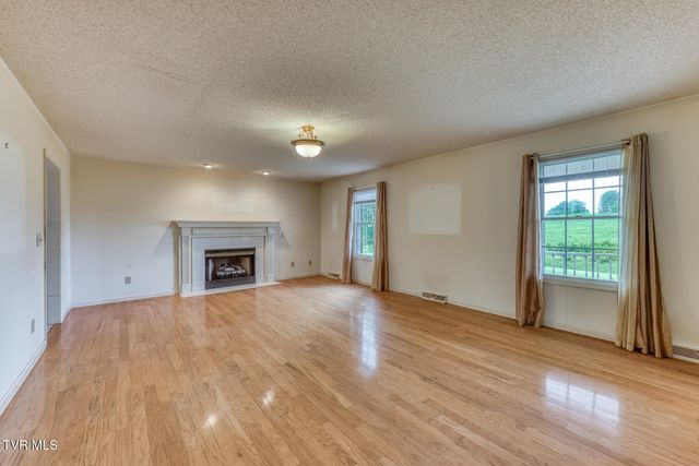 131 Cotton Drive, Jonesborough, TN 37659