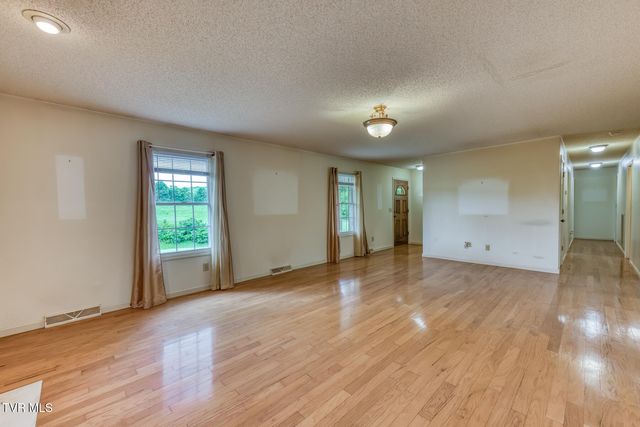 131 Cotton Drive, Jonesborough, TN 37659