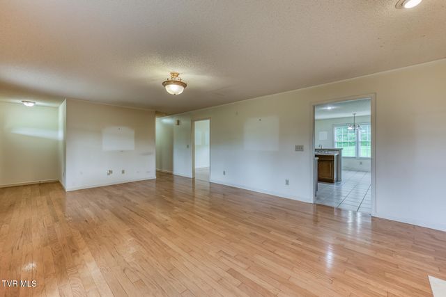 131 Cotton Drive, Jonesborough, TN 37659