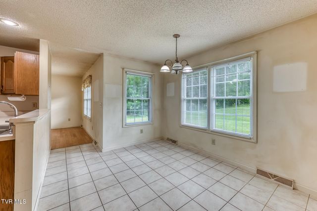 131 Cotton Drive, Jonesborough, TN 37659
