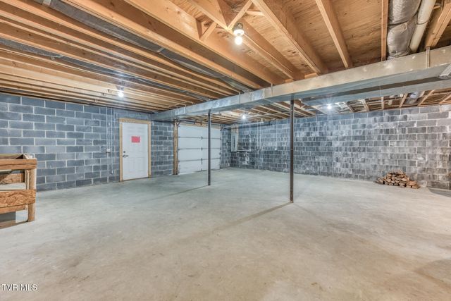 131 Cotton Drive, Jonesborough, TN 37659