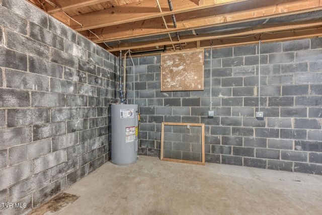 131 Cotton Drive, Jonesborough, TN 37659