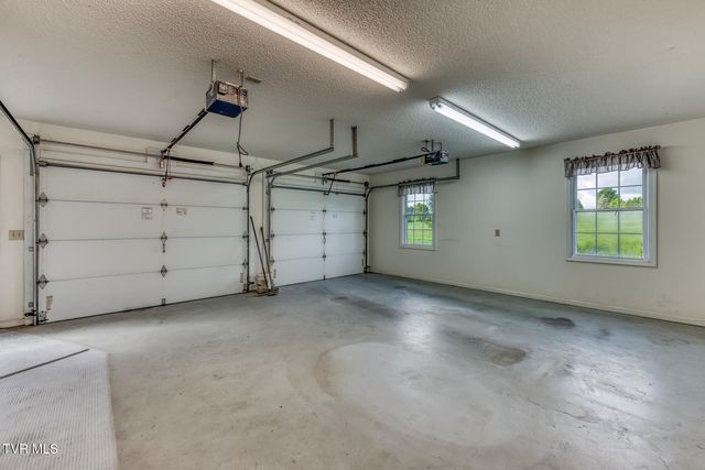 131 Cotton Drive, Jonesborough, TN 37659