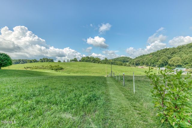131 Cotton Drive, Jonesborough, TN 37659