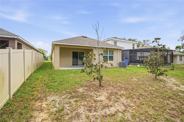 5217 HILLSIDE MEADOW PLACE, Tampa, FL 33610