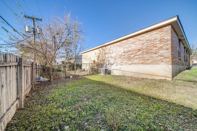 12216 MAVERICK BLUFF ST, San Antonio, TX 78247