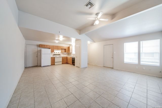 12216 MAVERICK BLUFF ST, San Antonio, TX 78247