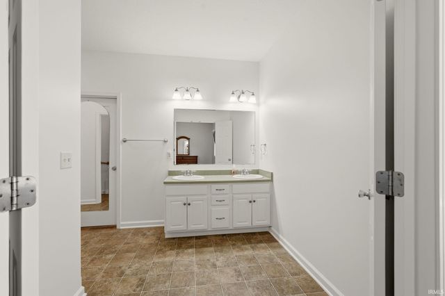 512 Union Station Drive, Fort Wayne, IN 46814