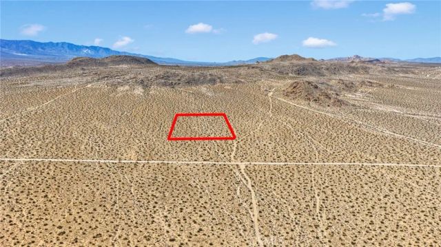 1 Off Green Mine Rock, Lucerne Valley, CA 92356