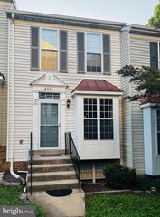4254 ASHMERE CIR, Dumfries, VA 22025