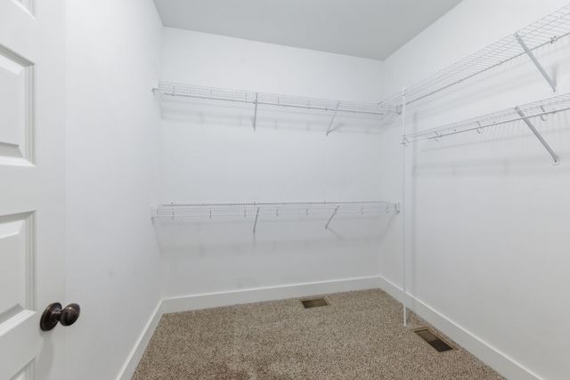 2065 Stratford Ln, Greenbrier, TN 37073