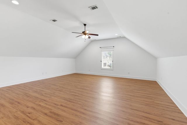 2065 Stratford Ln, Greenbrier, TN 37073