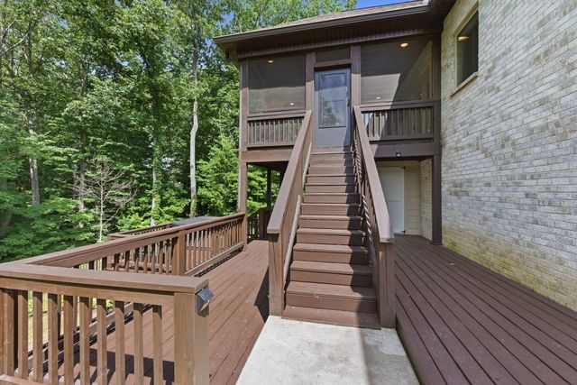 2065 Stratford Ln, Greenbrier, TN 37073