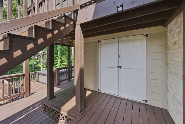 2065 Stratford Ln, Greenbrier, TN 37073