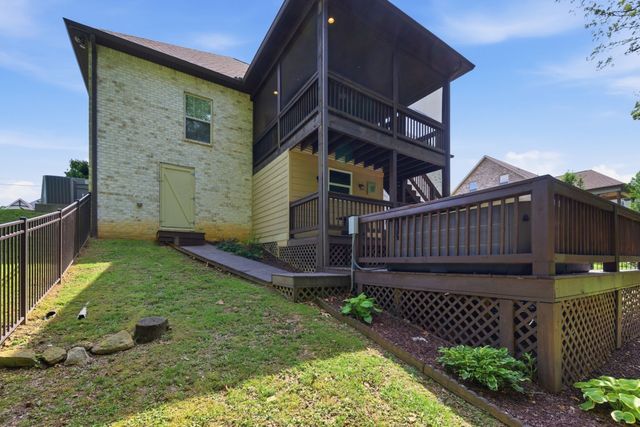 2065 Stratford Ln, Greenbrier, TN 37073
