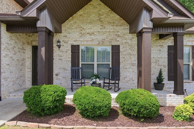 2065 Stratford Ln, Greenbrier, TN 37073