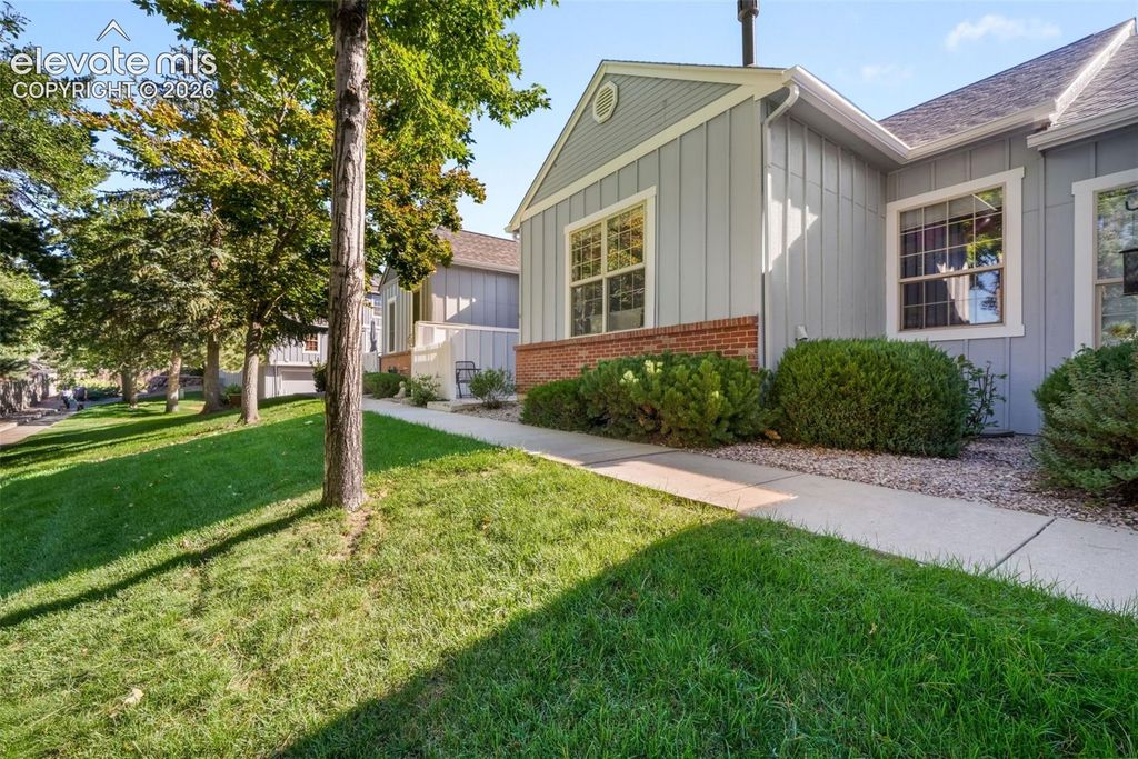 6886 Los Reyes Circle, Colorado Springs, CO 80918 — photo 2