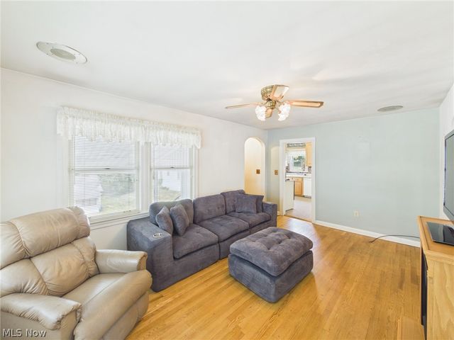 2504 New York Avenue, Parkersburg, WV 26101