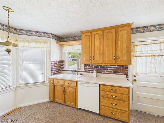 2504 New York Avenue, Parkersburg, WV 26101