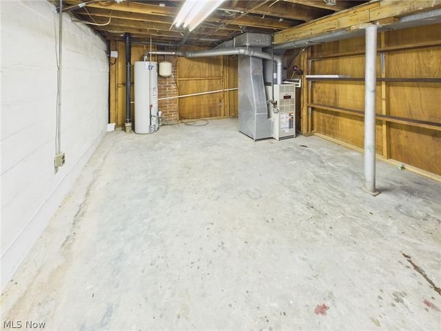 2504 New York Avenue, Parkersburg, WV 26101