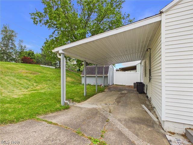 2504 New York Avenue, Parkersburg, WV 26101