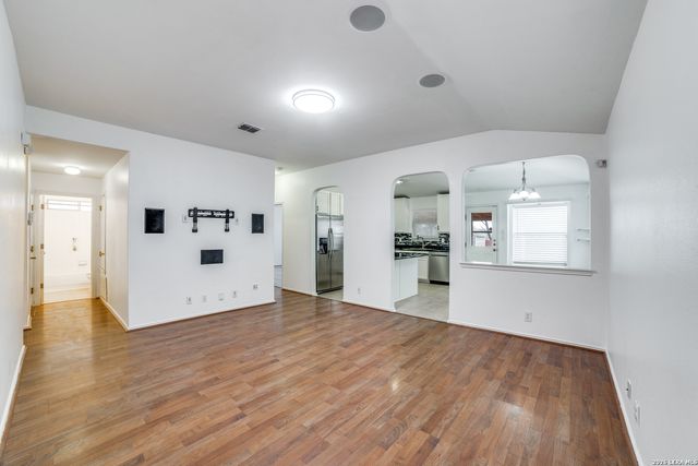 10022 Cactus, San Antonio, TX 78254