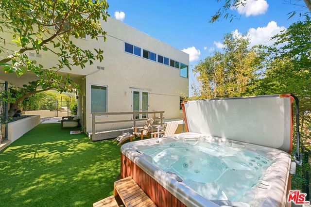 1876 Lookout Road, Malibu, CA 90265