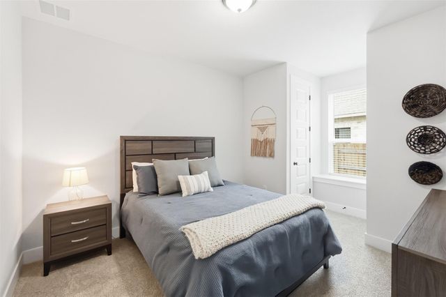 133 Lily Pad LN, Kyle, TX 78640