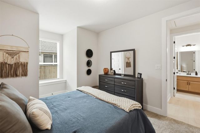 133 Lily Pad LN, Kyle, TX 78640