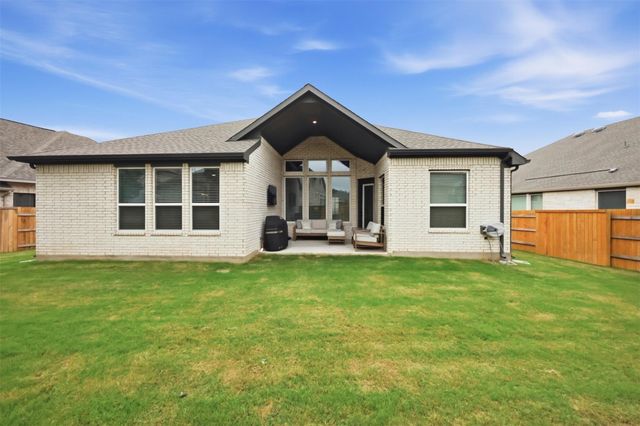 133 Lily Pad LN, Kyle, TX 78640