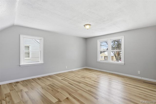 14725 Agnes Avenue, Eastpointe, MI 48021