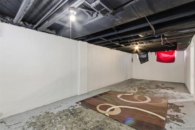 14725 Agnes Avenue, Eastpointe, MI 48021