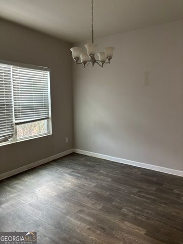 29 Hill Top Circle, Grantville, GA 30220