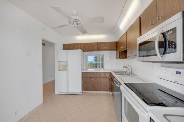 750 N Ocean Boulevard Apt 604, Pompano Beach, FL 33062