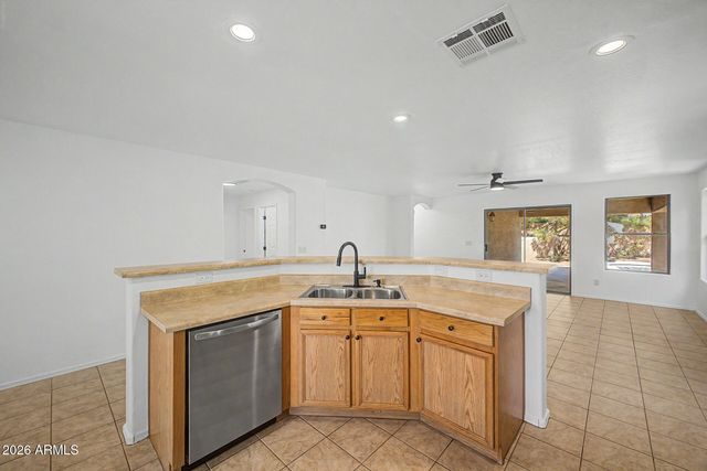 1518 N Desert Willow Avenue, Casa Grande, AZ 85122