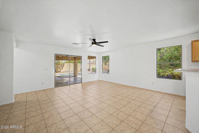 1518 N Desert Willow Avenue, Casa Grande, AZ 85122