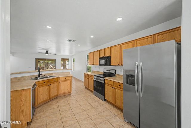 1518 N Desert Willow Avenue, Casa Grande, AZ 85122