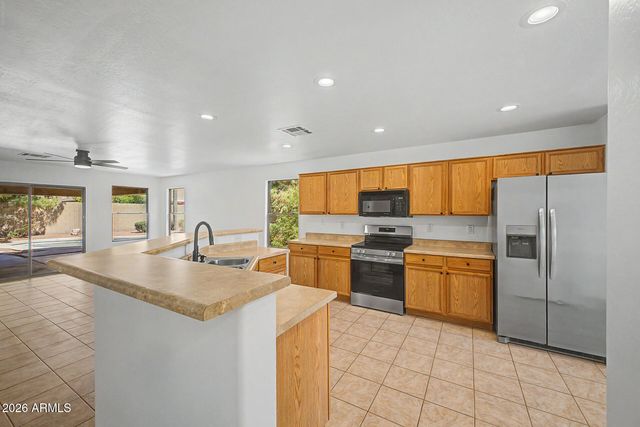 1518 N Desert Willow Avenue, Casa Grande, AZ 85122