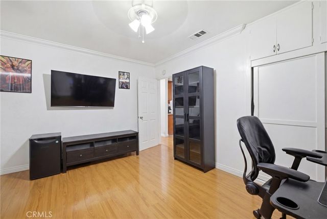 156 E 49th, Long Beach, CA 90805