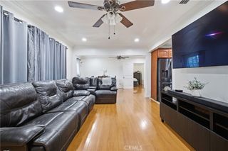 156 E 49th, Long Beach, CA 90805