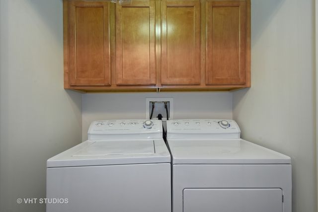 100 E Station Street 316, Barrington, IL 60010